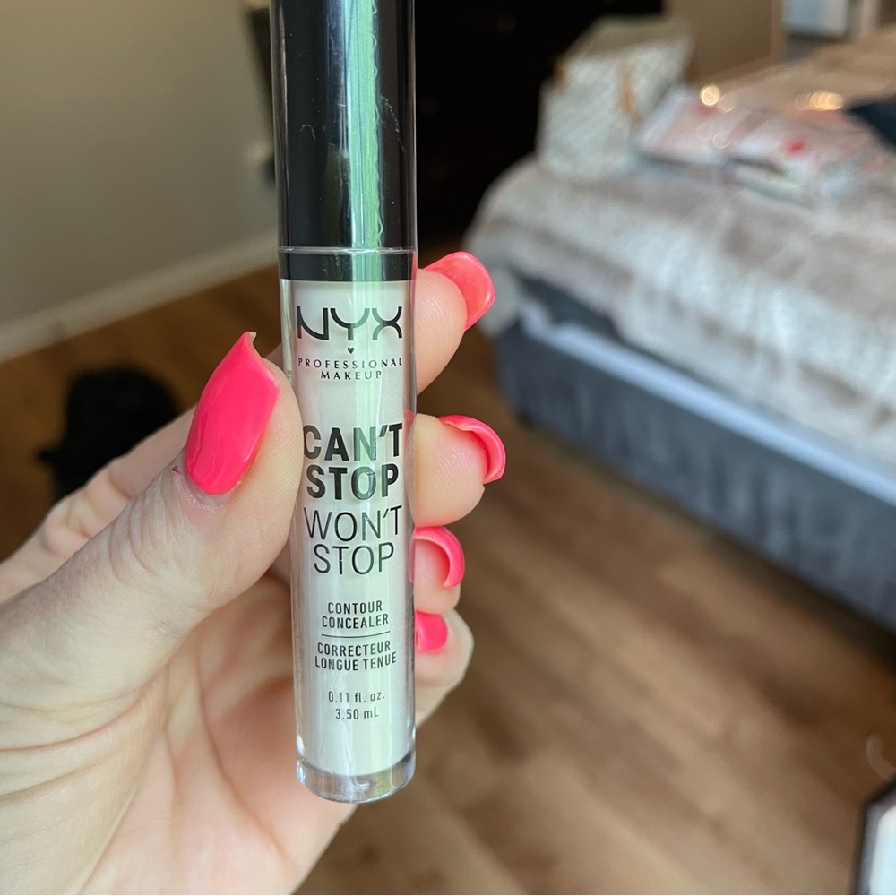 NYX Can’t Stop Won’t Stop Contour Concealer Pale